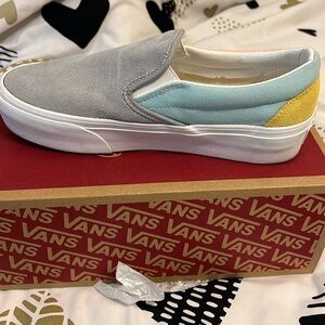 suede color block pastel vans! fairly worn